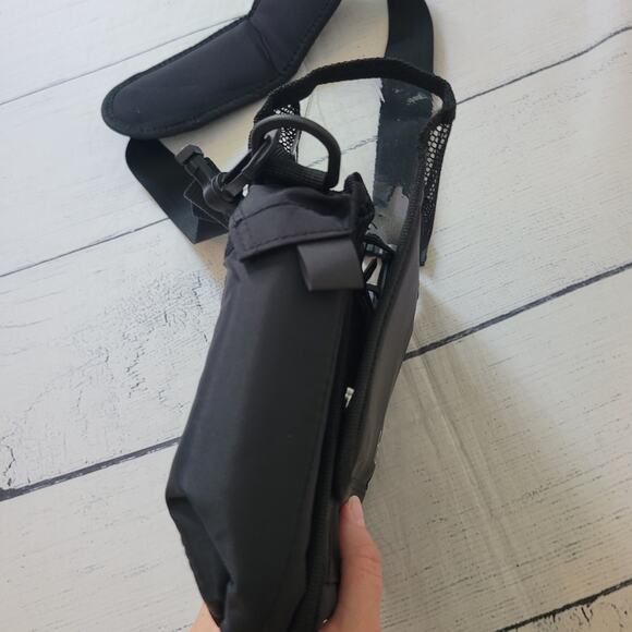 AerX Size OS Black Crossbody Bag Mesh Organizer Adjustable Strap Travel Pack - Picture 3 of 13